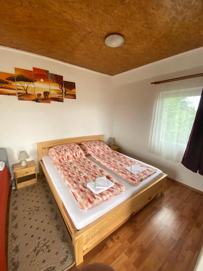 Feher Szolo Vendeghaz Sátoraljaújhely Buitenkant foto